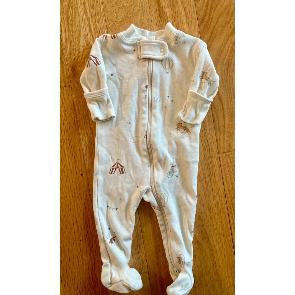 Quincy Mae Zip Long Sleeve Sleeper Footie Carnival Circus Newborn NB - Picture 4 of 8